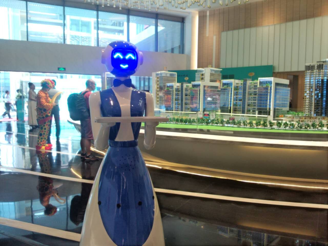 送餐機器人一件代發(fā)